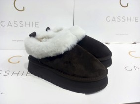 Товар 1556 НОВИНКА/ Уггі. Виробник UGG. 166 kanve suet. 